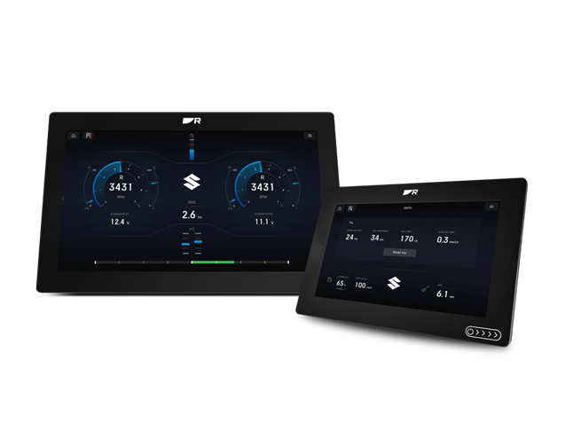 Raymarine Axiom Suzuki Group Shot