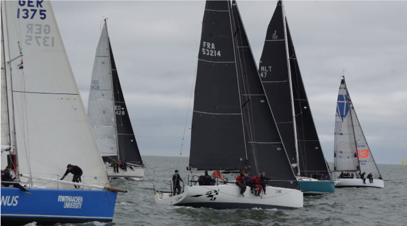 Winterwedstrijden Scheveningen met record aantal deelnemers