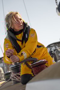 732e03f4-b2c4-c182-e4f8-8fa191d47582