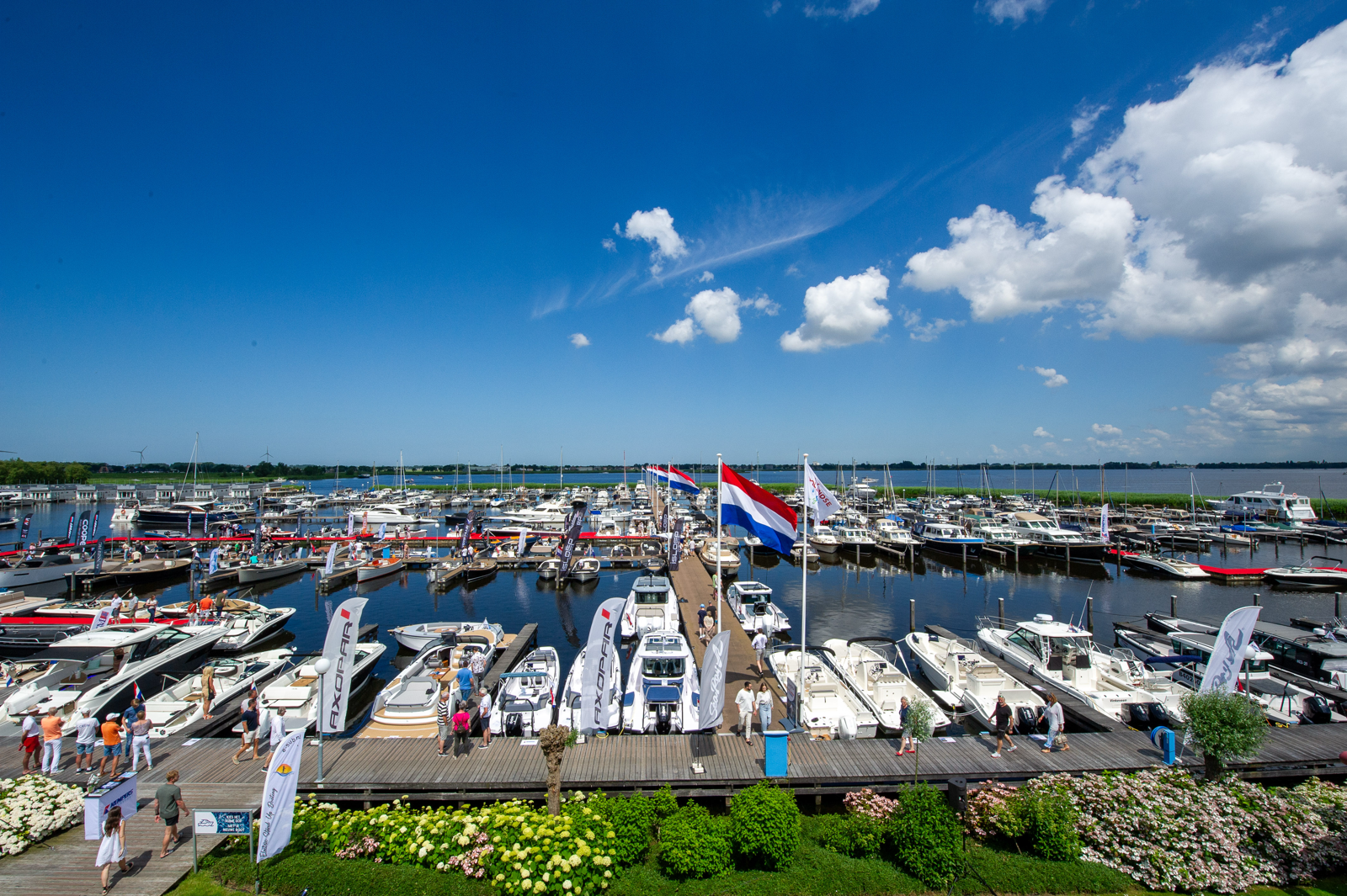 Bootshow Hollandse Plassen bij Kempers Watersport
