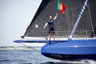 m201127_TORA_01_00_260730_UNI_Mariana_Lobato_UNITED_BY_THE_OCEAN_FLEET_SAILING_646E2C41-EAF0-4C97-991D-955F2DF16BA8JPG